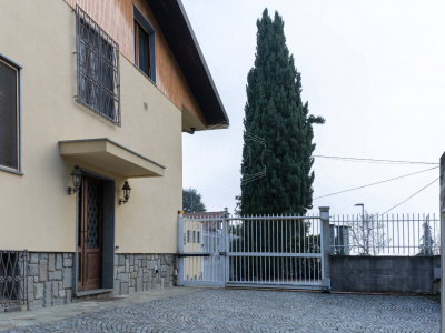 Pentalocale in Via Monterotondo, Pino Torinese (TO)