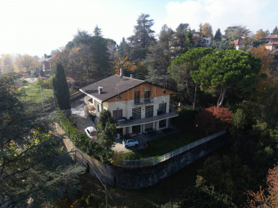 Pentalocale in Via Monterotondo, Pino Torinese (TO)