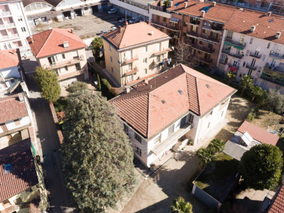 Attico con terrazzo in Via Bonadonna, Rivoli (TO)