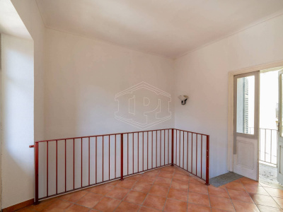 Trilocale bilivello in Via Vittorio Emanuele II, Chieri (TO)