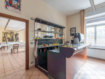Intero stabile in Via Arnaldo da Brescia (TO)