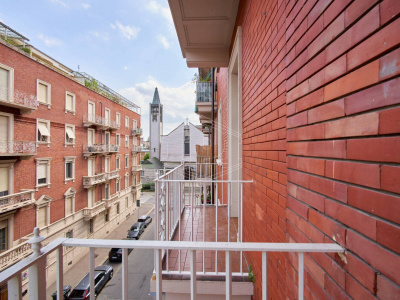 Trilocale in Via Carisio (TO)