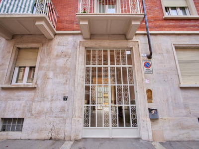 Trilocale in Via Carisio (TO)