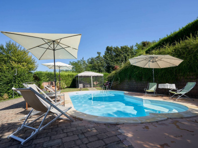 Villa con terreno in Via IV Novembre, Ferrere (AT)