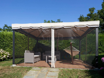 Villa con terreno in Via IV Novembre, Ferrere (AT)