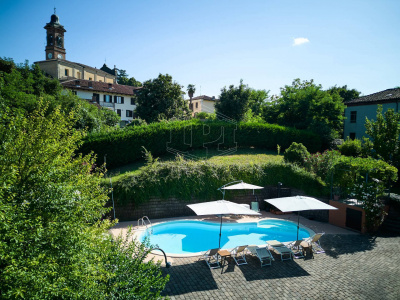 Villa con terreno in Via IV Novembre, Ferrere (AT)