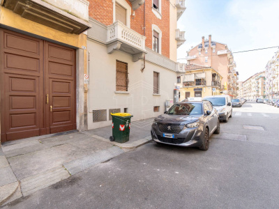 Trilocale in Via Lera (TO)