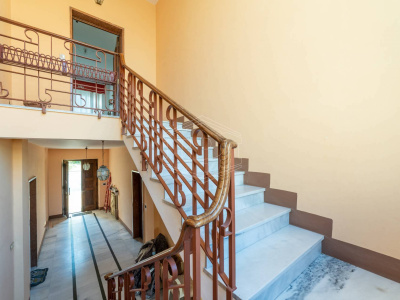 Trilocale in Via Bonadonna, Rivoli (TO)