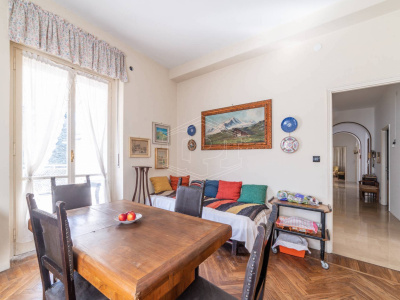 Trilocale con terrazzo in Via Bonadonna, Rivoli (TO)