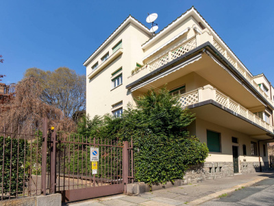 Quadrilocale con giardino privato in Via Cantore (TO)