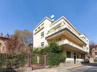 Quadrilocale con giardino privato in Via Cantore (TO)