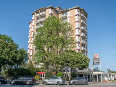 Trilocale in Viale Petrarca, Lido Adriano (RV)