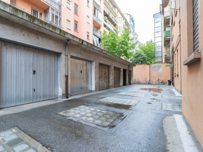 Box auto in Via San Secondo (TO)