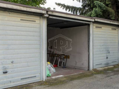 Box auto in Via di Vittorio, Collegno (TO)