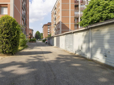 Box auto in Via di Vittorio, Collegno (TO)