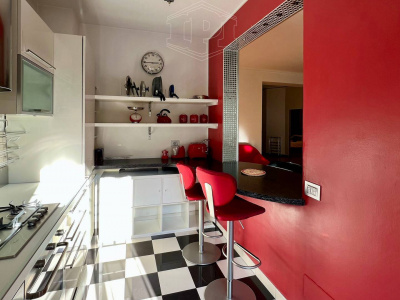 Trilocale con terrazzo in Via Giolitti (TO)