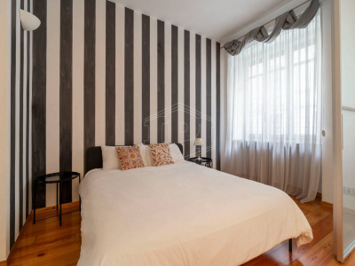 Trilocale con terrazzo in Via Giolitti (TO)