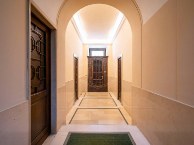 Trilocale con terrazzo in Via Giolitti (TO)