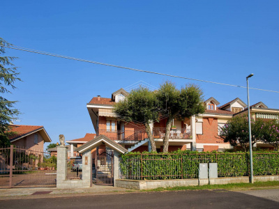Appartamento in villa in Strada dei Ronchi, Lombardore (TO)