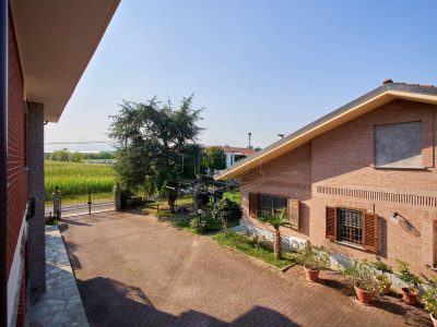 Appartamento in villa in Strada dei Ronchi, Lombardore (TO)