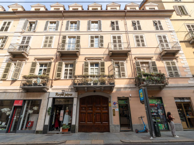 Bilocale arredato in Via Accademia Albertina (TO)