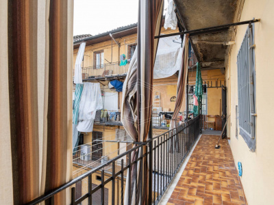 Trilocale a reddito in Via Bra (TO)