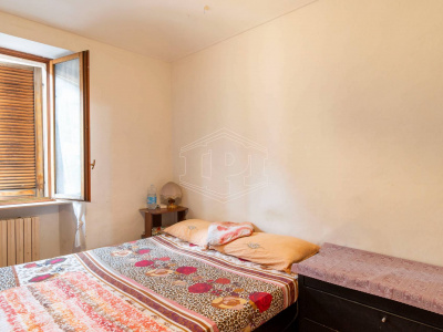 Trilocale a reddito in Via Bra (TO)