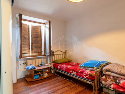 Trilocale a reddito in Via Bra (TO)