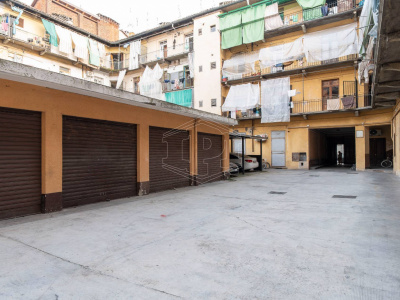 Trilocale a reddito in Via Bra (TO)