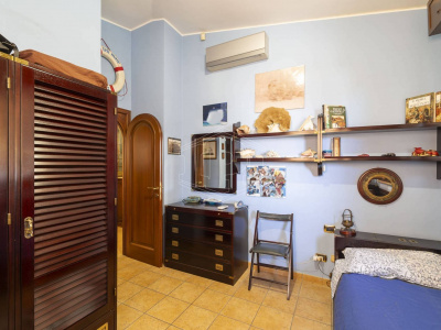 Pentalocale in Via Coazze (TO)