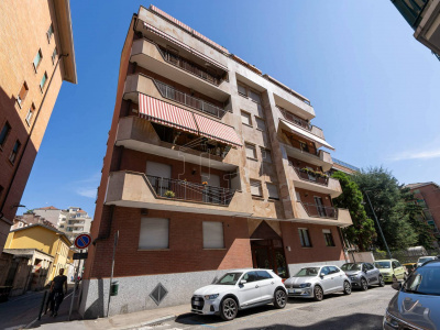 Pentalocale in Via Coazze (TO)