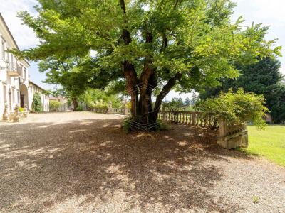 Villa d'epoca a Monte di Valenza (AL)