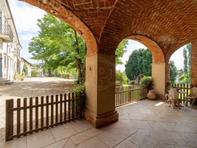Villa d'epoca a Monte di Valenza (AL)