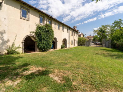 Villa d'epoca a Monte di Valenza (AL)