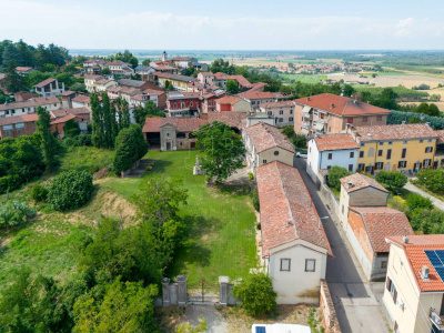 Villa d'epoca a Monte di Valenza (AL)