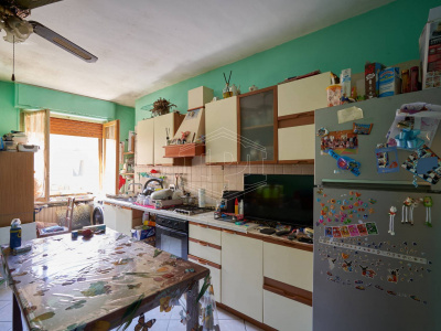 Trilocale a reddito in Via Vittorio Veneto, Riva presso Chieri (TO)