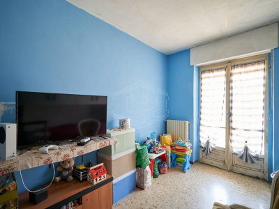Trilocale a reddito in Via Vittorio Veneto, Riva presso Chieri (TO)