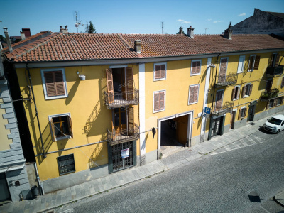 Trilocale a reddito in Via Vittorio Veneto, Riva presso Chieri (TO)