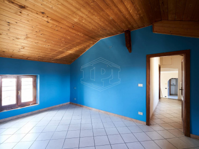 Trilocale in Via Vittorio Veneto, Riva presso Chieri (TO)