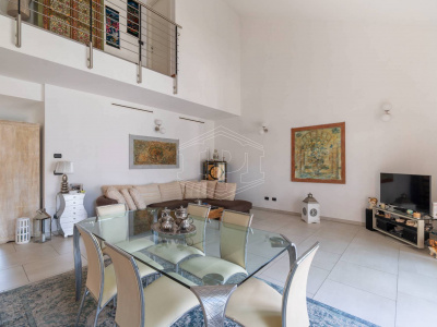 Quadrilocale duplex in Via Lomellina (TO)