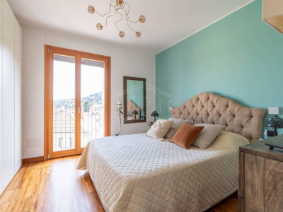 Quadrilocale duplex in Via Lomellina (TO)