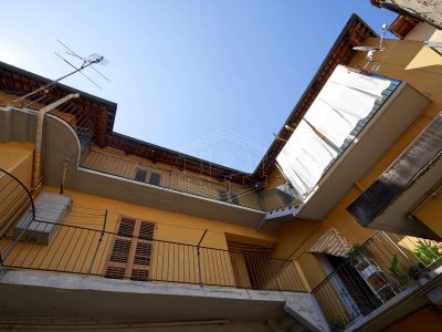 Trilocale a reddito in Via Vittorio Veneto, Riva presso Chieri (TO)
