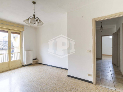 Trilocale a reddito in Via Vittorio Veneto, Riva presso Chieri (TO)