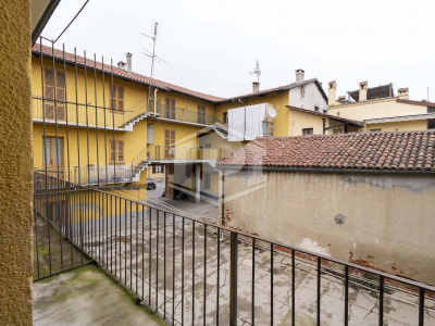 Trilocale a reddito in Via Vittorio Veneto, Riva presso Chieri (TO)