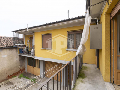 Trilocale a reddito in Via Vittorio Veneto, Riva presso Chieri (TO)