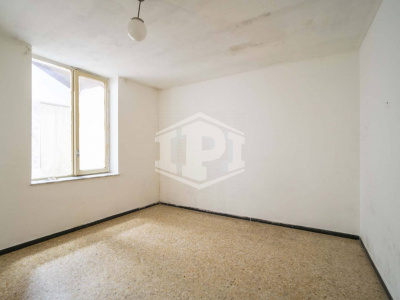 Trilocale a reddito in Via Vittorio Veneto, Riva presso Chieri (TO)