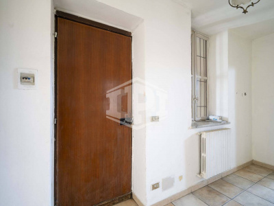 Trilocale a reddito in Via Vittorio Veneto, Riva presso Chieri (TO)