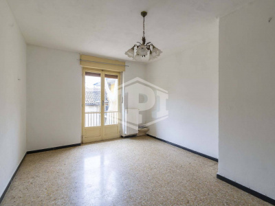 Trilocale a reddito in Via Vittorio Veneto, Riva presso Chieri (TO)