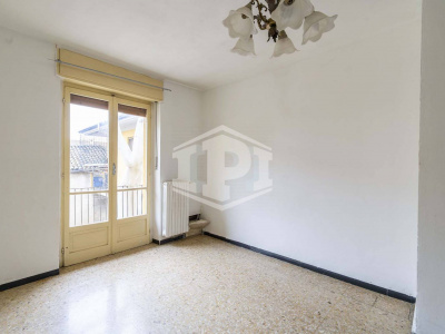 Trilocale a reddito in Via Vittorio Veneto, Riva presso Chieri (TO)