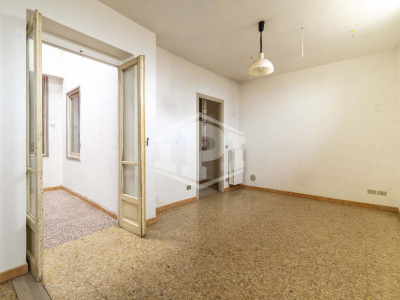 Trilocale a reddito in Via Vittorio Veneto, Riva presso Chieri (TO)